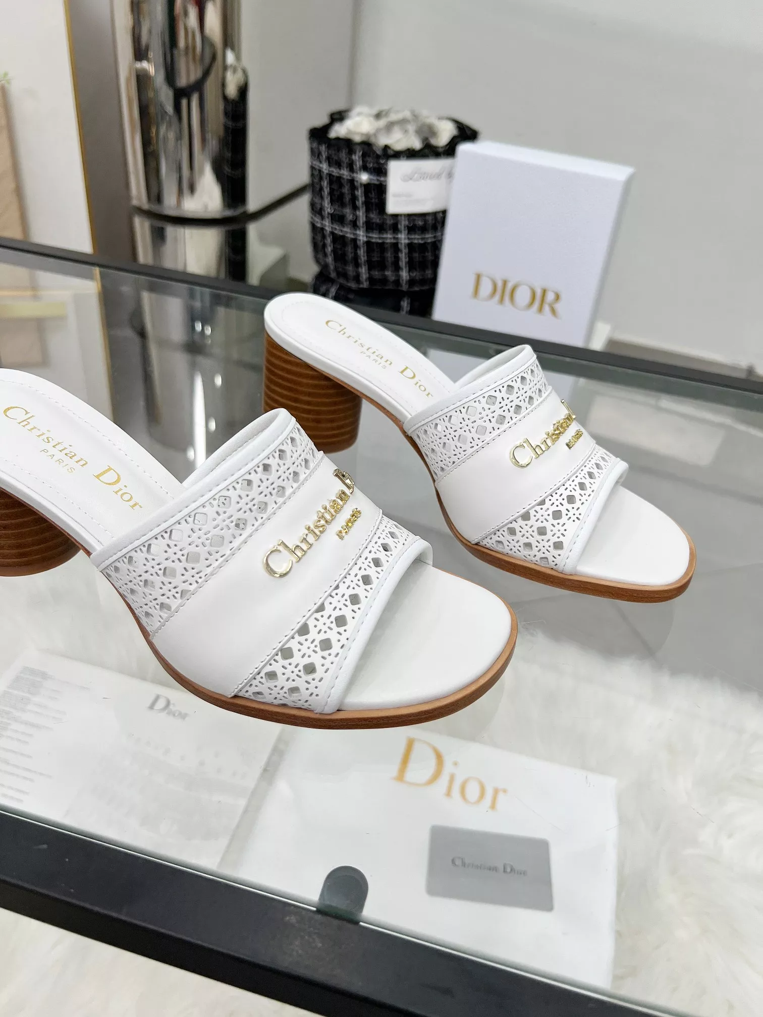 Breathable 5639 Christian Dior Slippers For Women