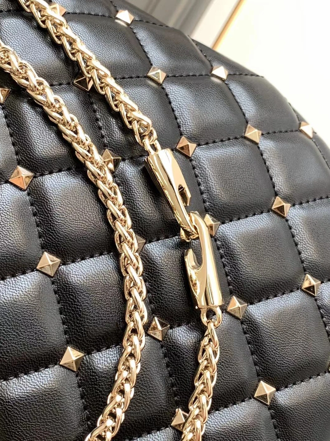 Breathable 5786 Valentino AAA Quality Shoulder Bags For Women