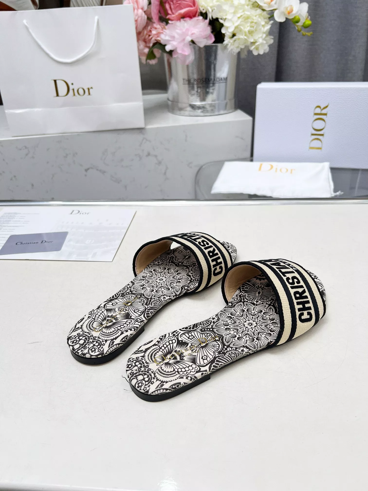Breathable 5819 Christian Dior Slippers For Women