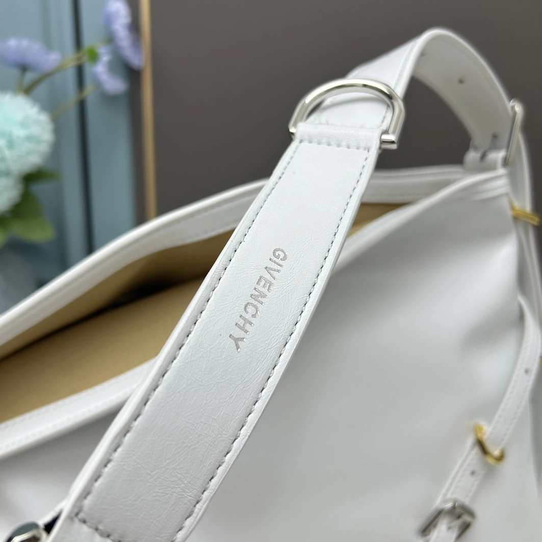 Breathable 6055 Givenchy AAA Quality Shoulder Bags For Women