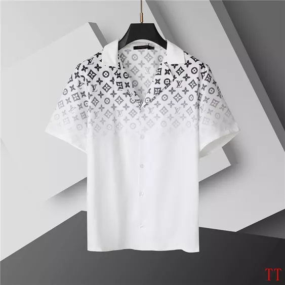 Breathable 6306 Louis Vuitton LV Tracksuits Short Sleeved For Men