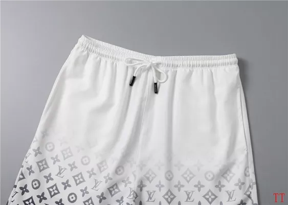 Breathable 6306 Louis Vuitton LV Tracksuits Short Sleeved For Men