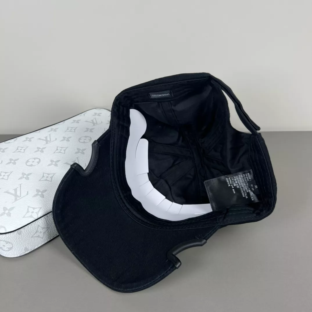Breathable 6385 Balenciaga Caps