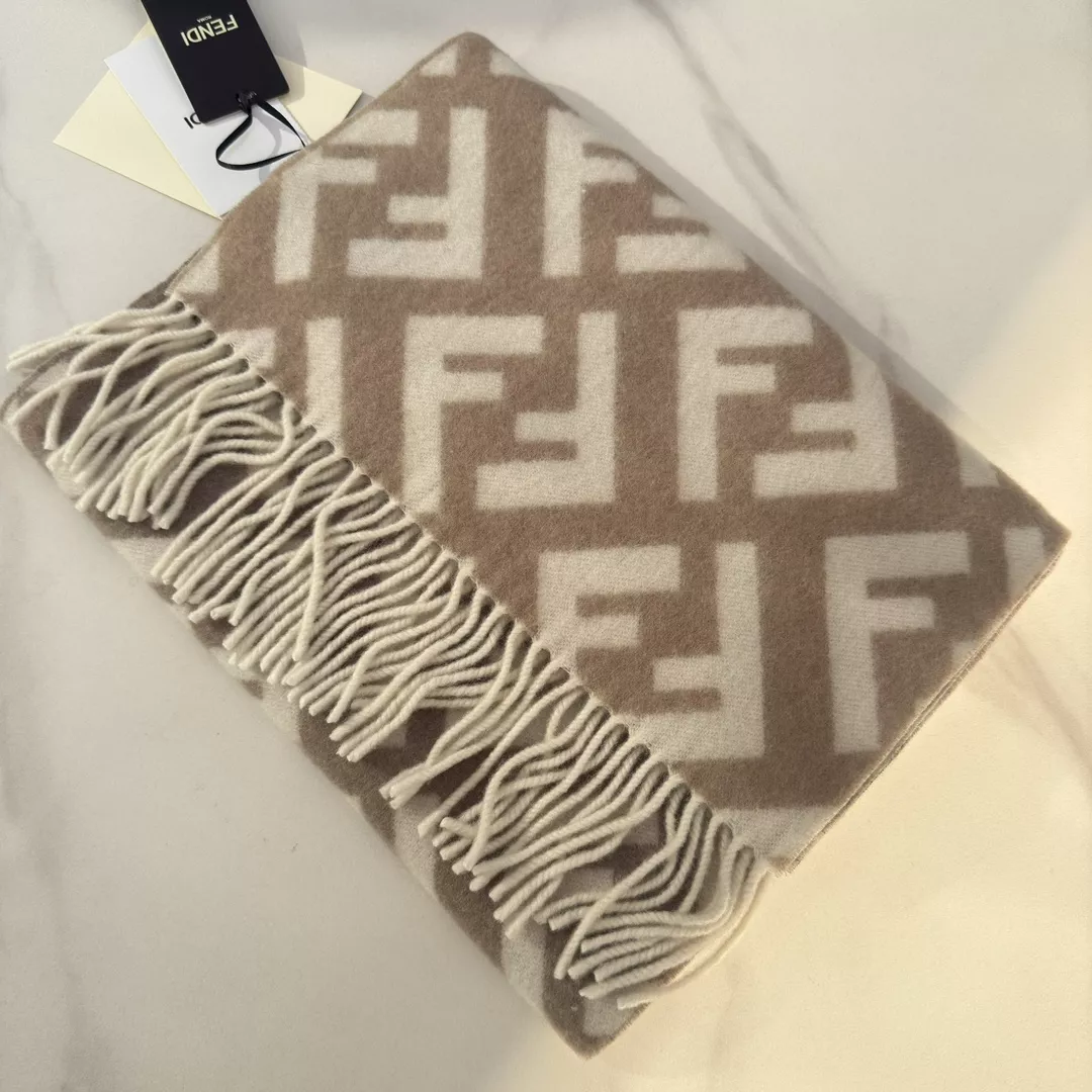 Breathable 6445 Fendi Scarf For Women