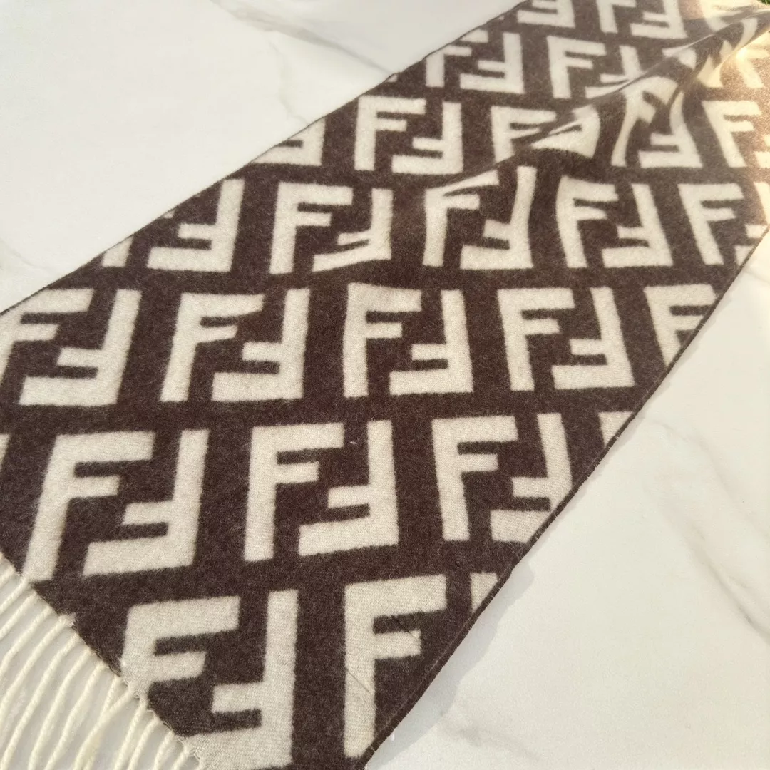 Breathable 6445 Fendi Scarf For Women