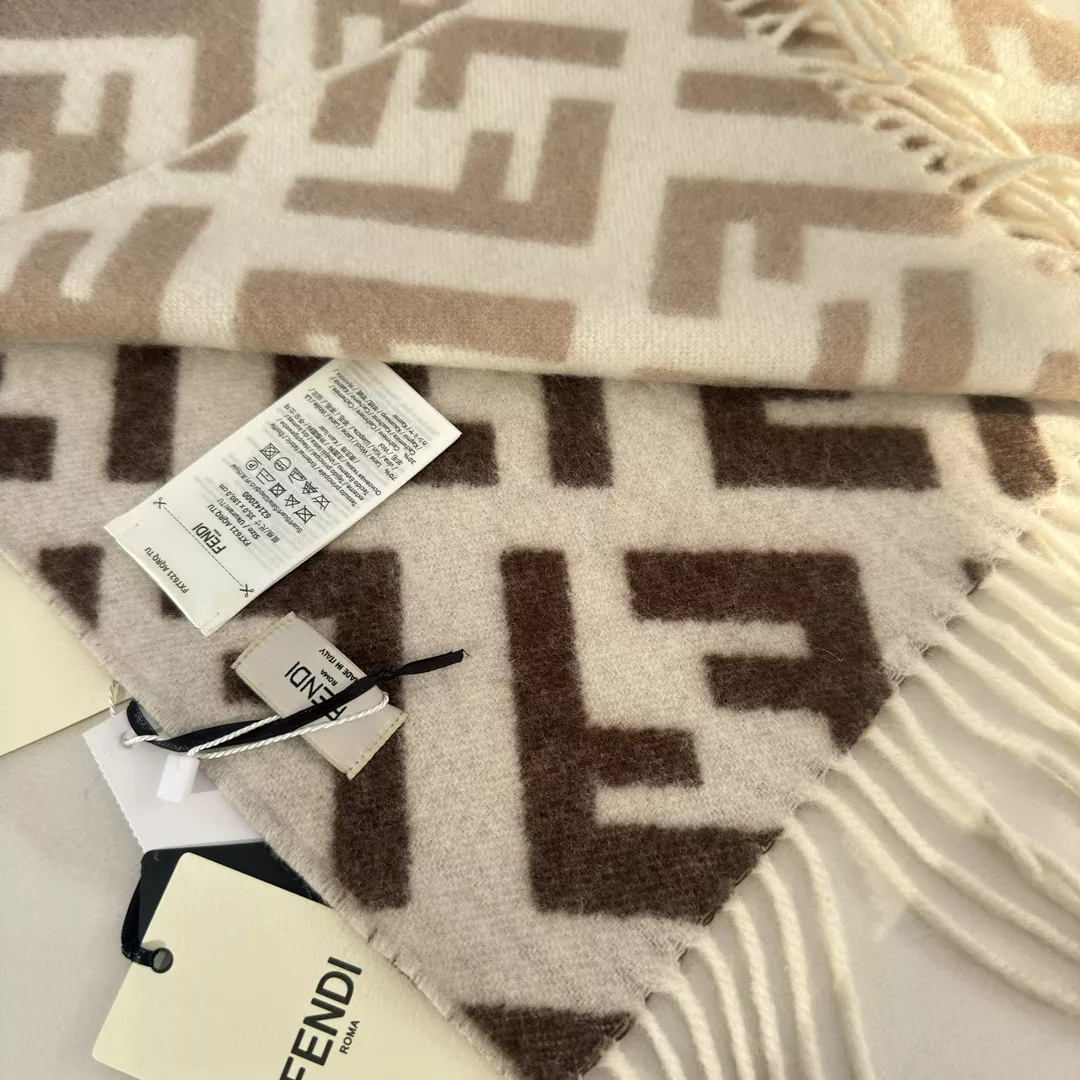 Breathable 6445 Fendi Scarf For Women