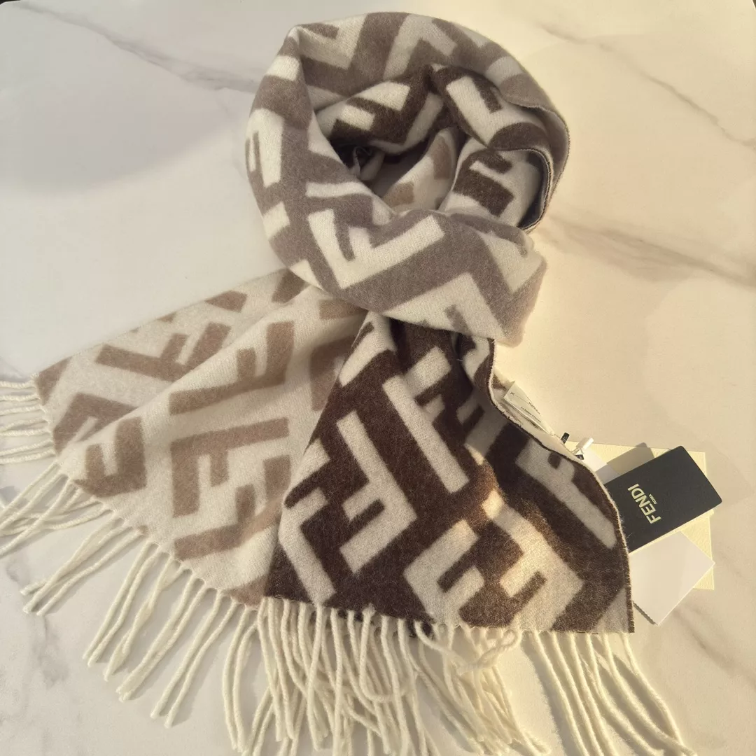 Breathable 6445 Fendi Scarf For Women