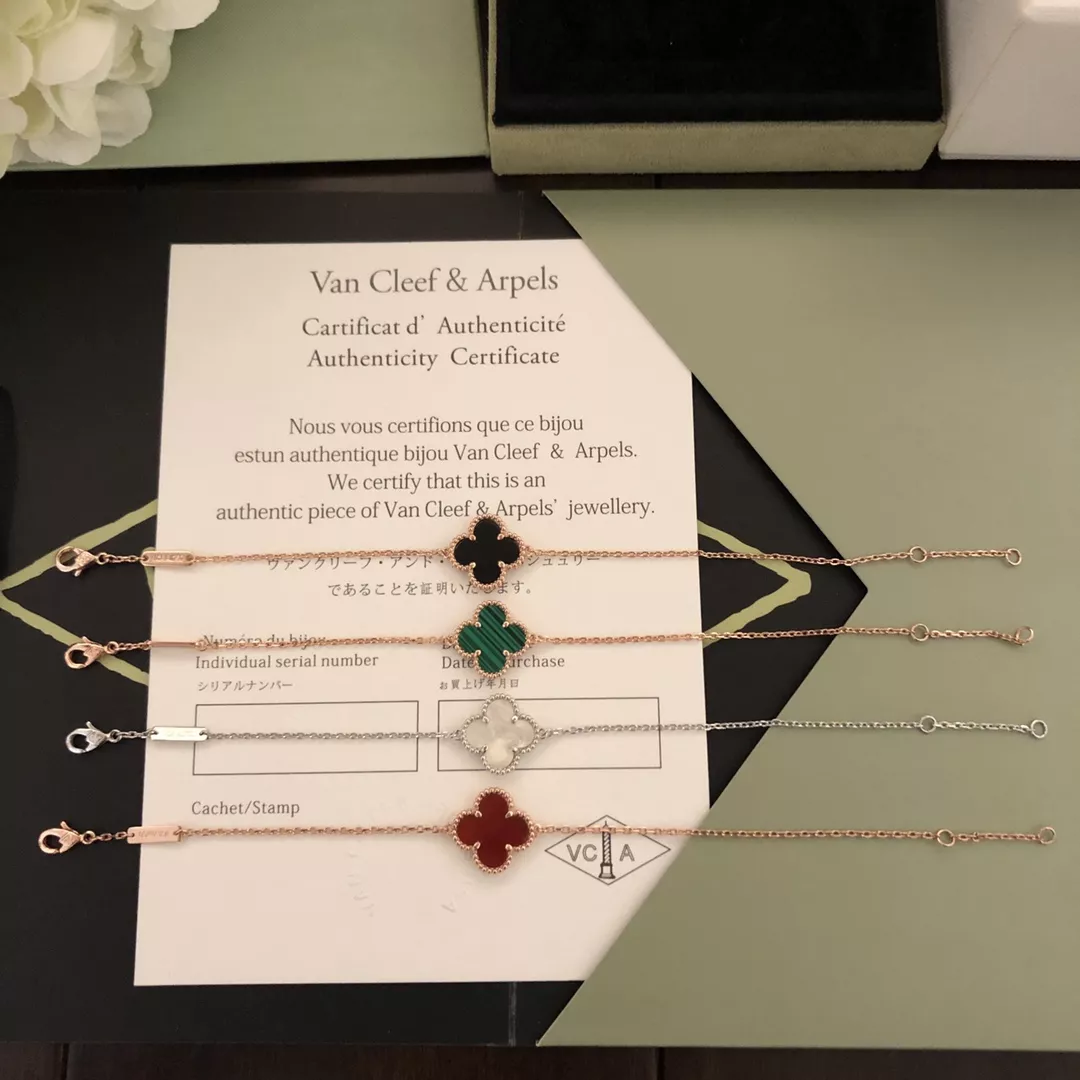 Breathable 6537 Van Cleef & Arpels Bracelets For Women