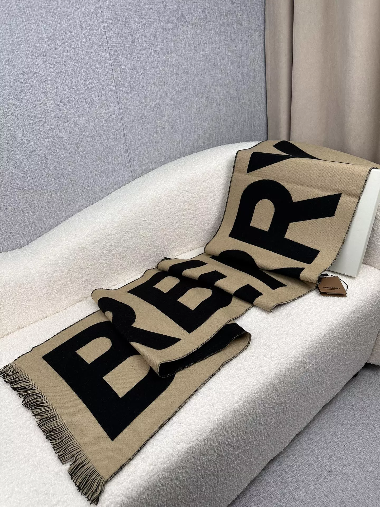 Breathable 6560 Burberry Scarf For Unisex