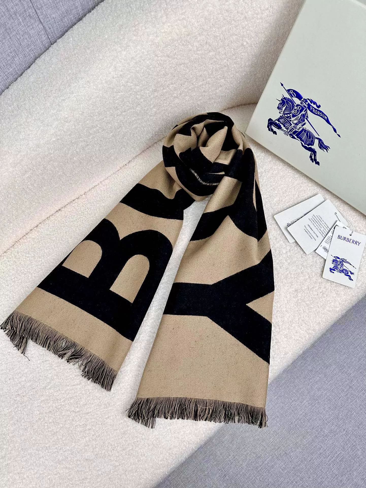 Breathable 6560 Burberry Scarf For Unisex