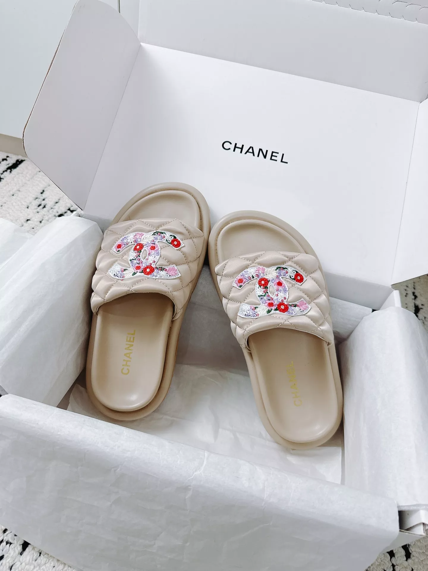 Breathable 6581 Chanel Slippers For Women
