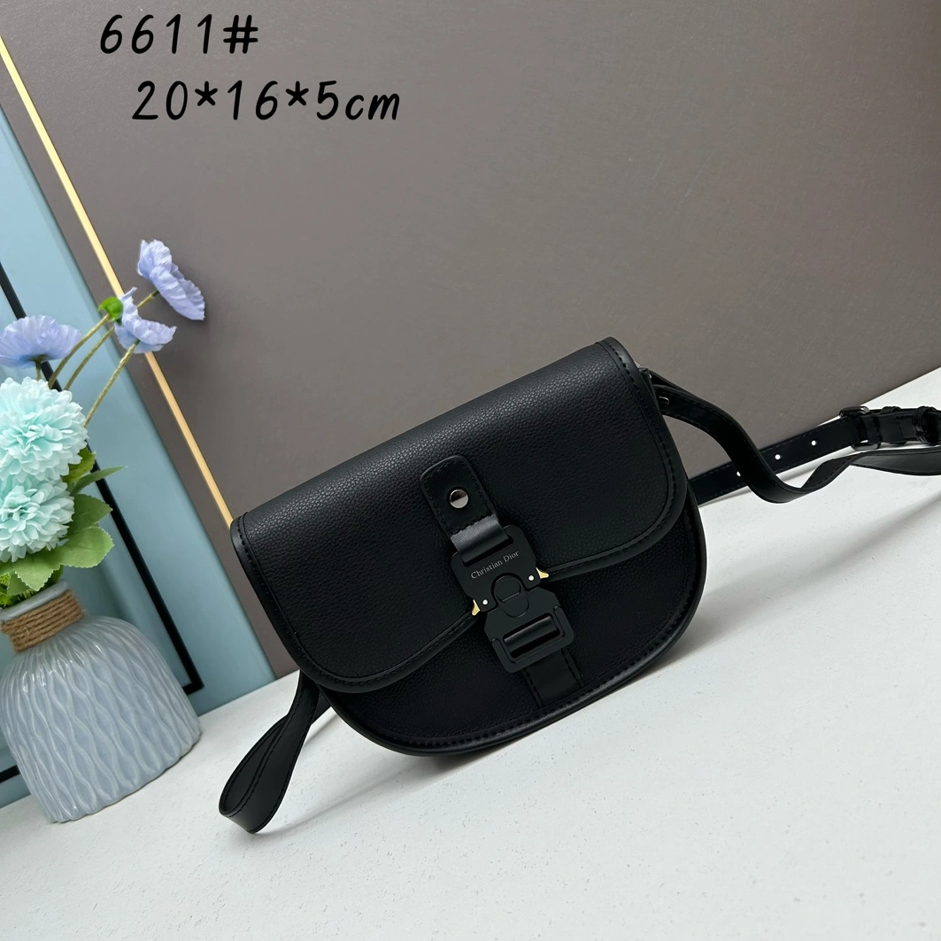 Breathable 6690 Christian Dior AAA Quality Messenger Bags For Unisex