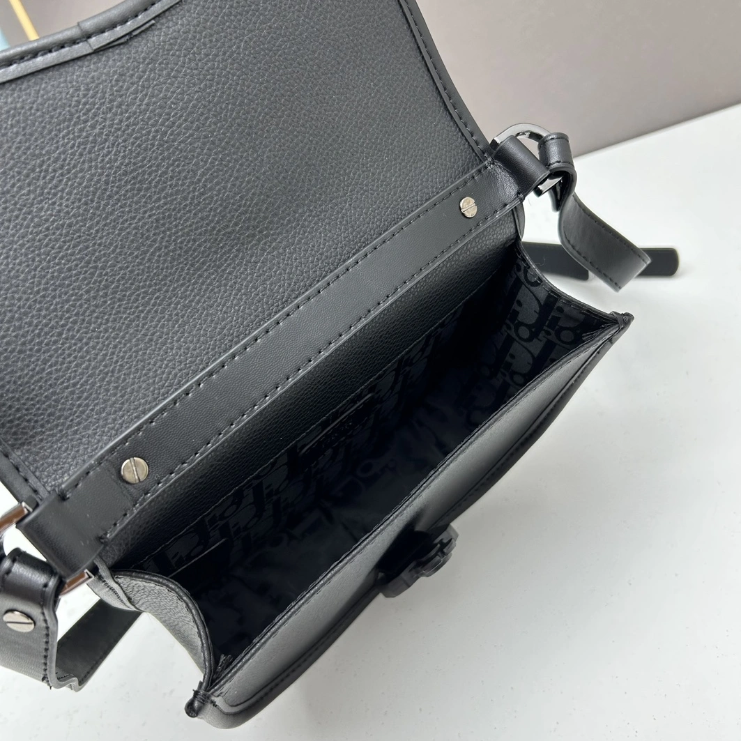 Breathable 6690 Christian Dior AAA Quality Messenger Bags For Unisex