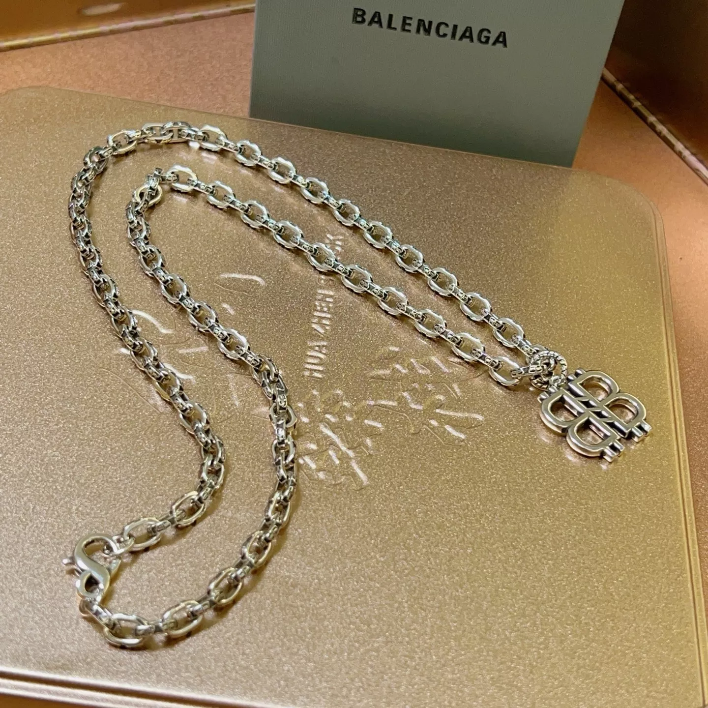 Breathable 6725 Balenciaga Necklaces