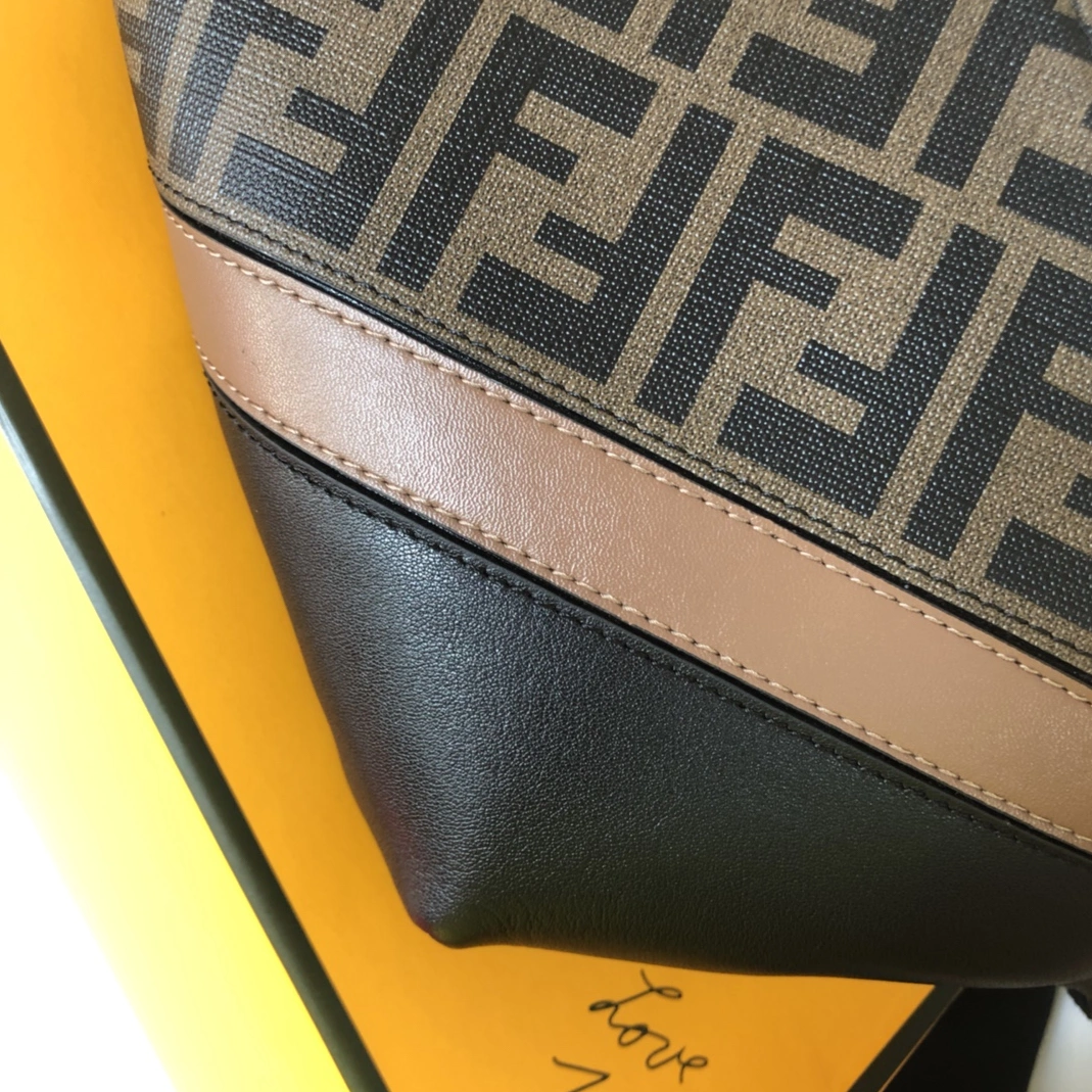 Breathable 6797 Fendi AAA Man Belt Bags