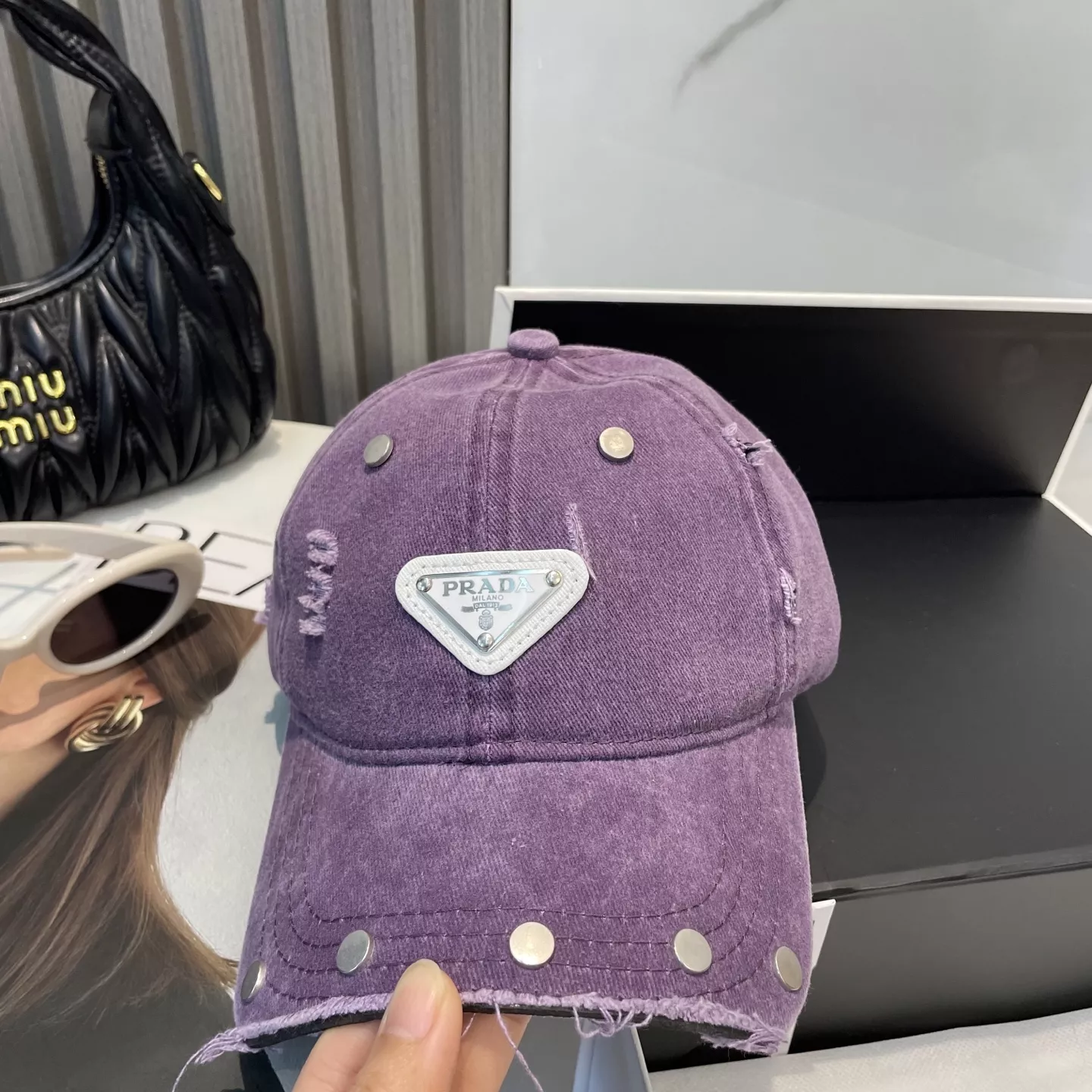 Breathable 6842 Prada Caps