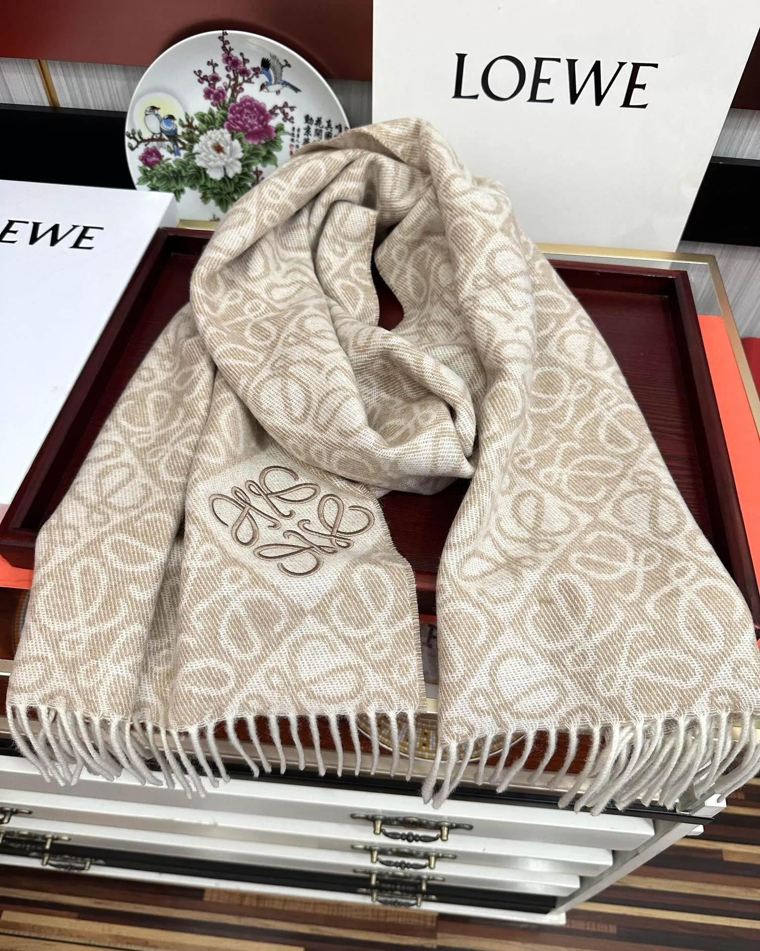 Breathable 6902 LOEWE Scarf For Unisex