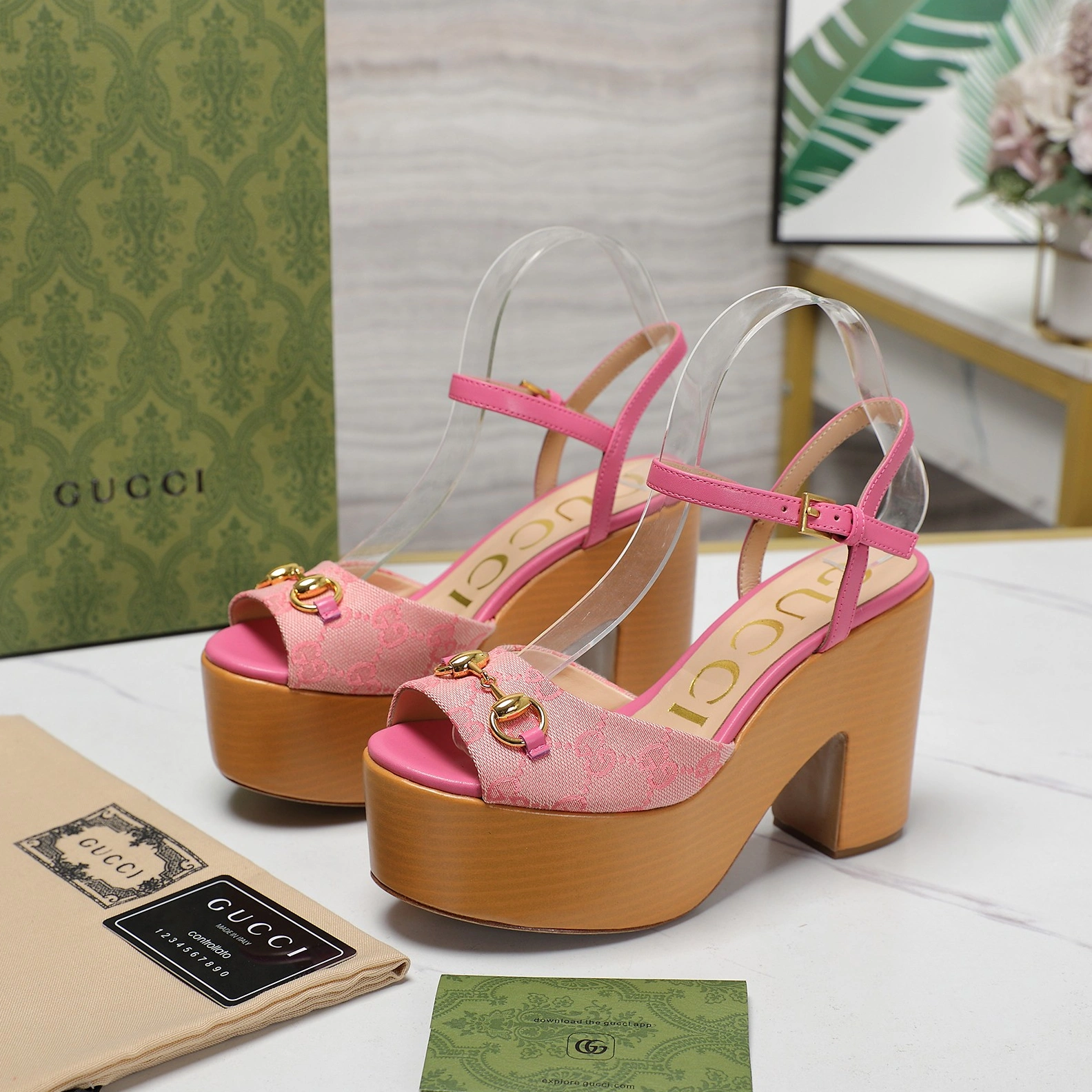 Breathable 7412 Gucci Sandal For Women