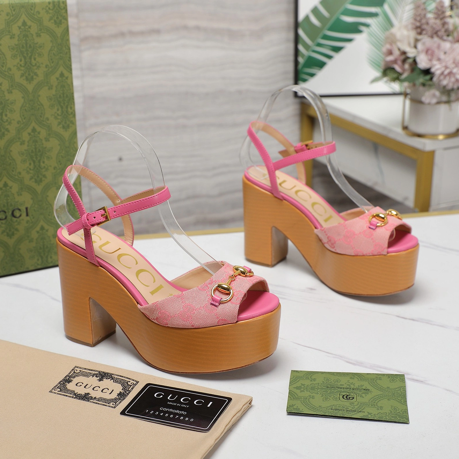 Breathable 7412 Gucci Sandal For Women