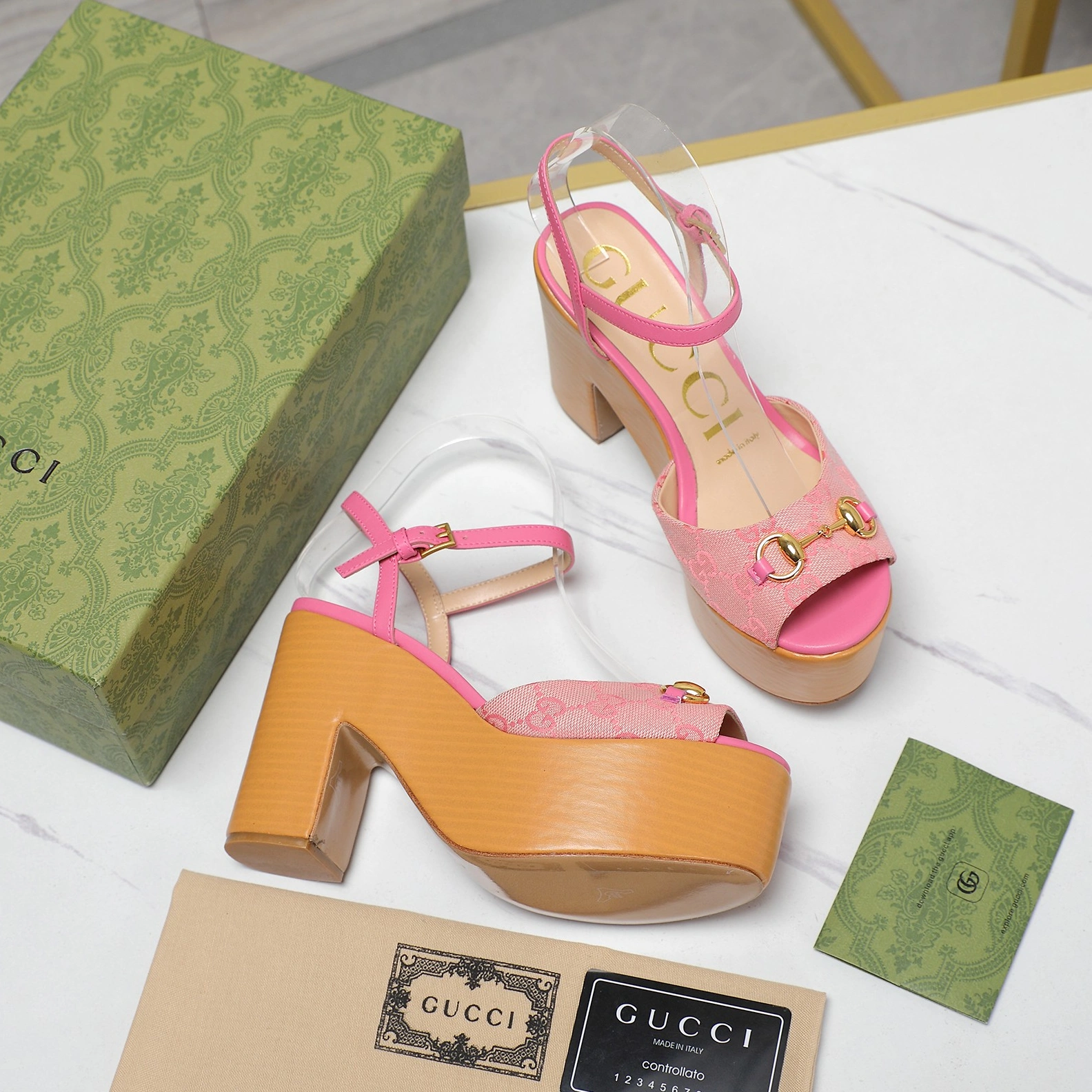 Breathable 7412 Gucci Sandal For Women