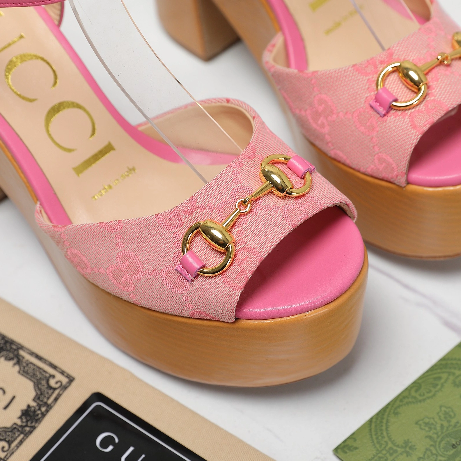 Breathable 7412 Gucci Sandal For Women