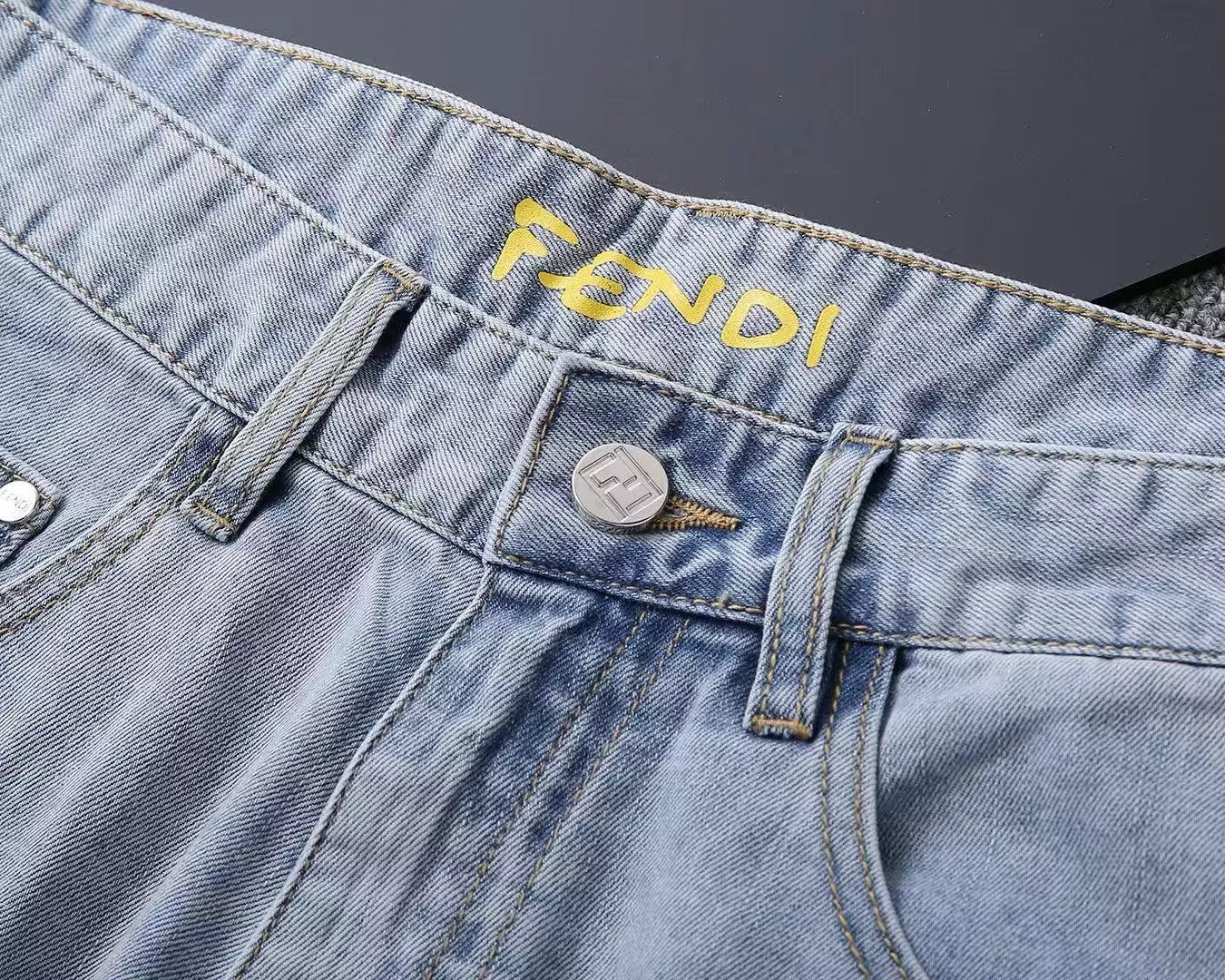 Breathable 7495 Fendi Jeans For Men