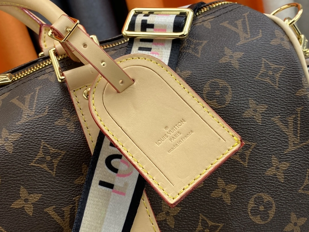 Breathable 7697 Louis Vuitton Travel Bags