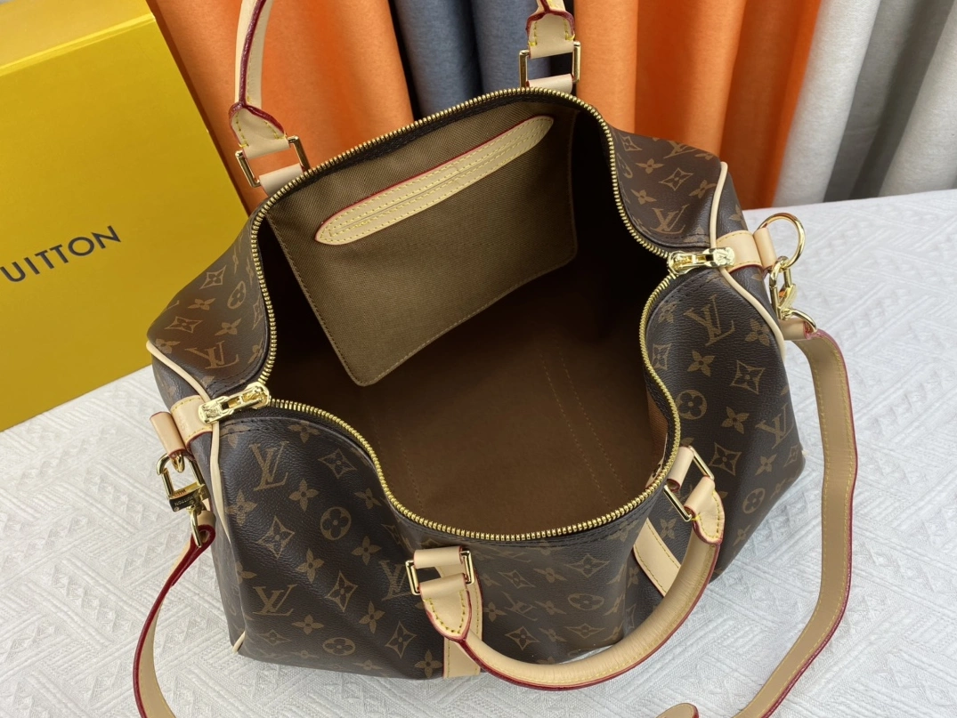 Breathable 7697 Louis Vuitton Travel Bags