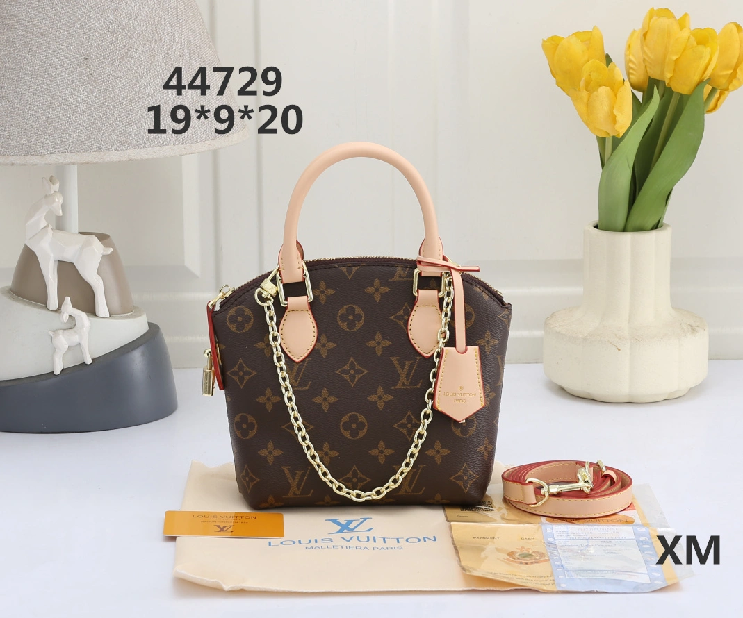 Breathable 7765 Louis Vuitton HandBags For Women