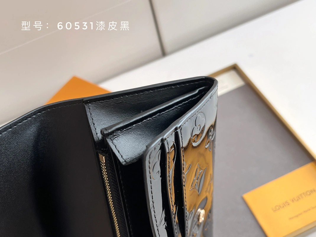 Breathable 781 Louis Vuitton AAA Quality Wallets