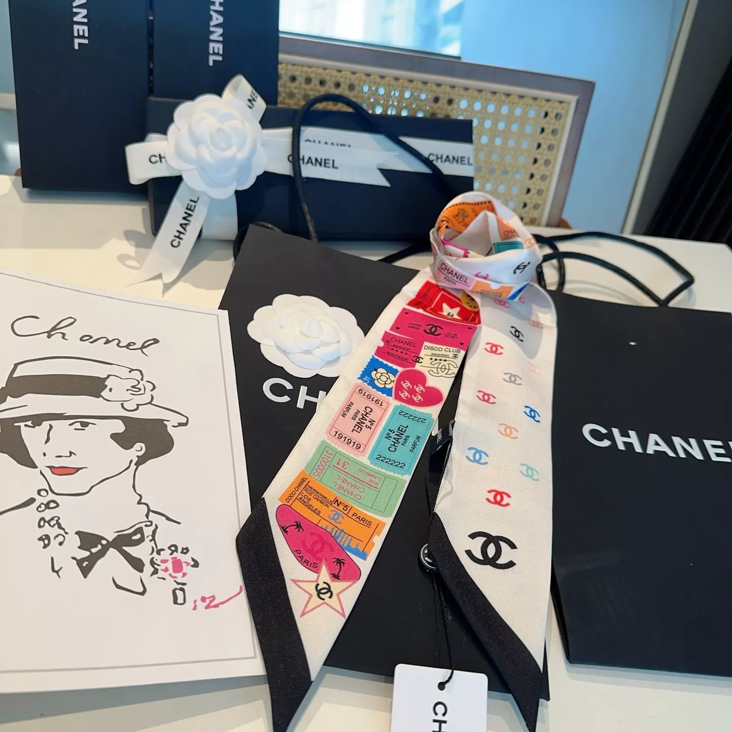 Breathable 7995 Chanel Silk Scarf