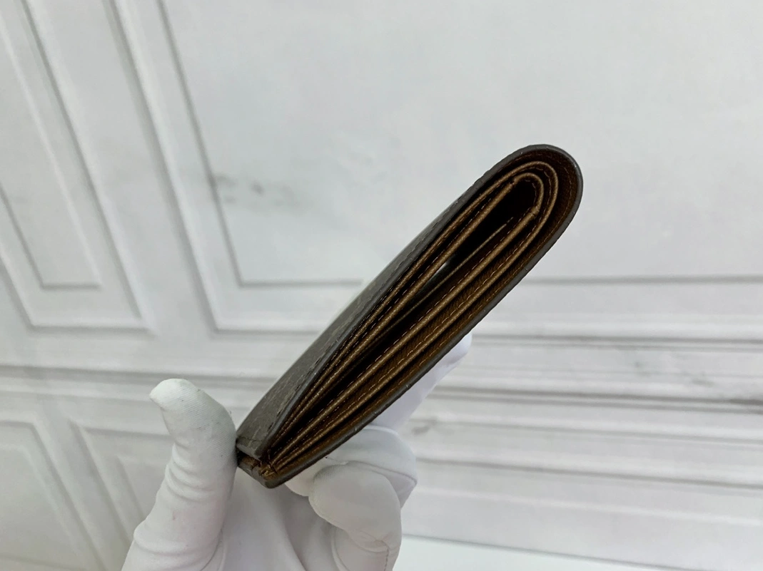 Breathable 8000 Louis Vuitton LV Wallets For Unisex