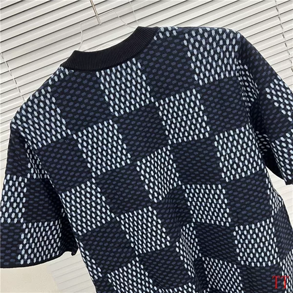 Breathable 8541 Louis Vuitton LV T-Shirts Short Sleeved For Men