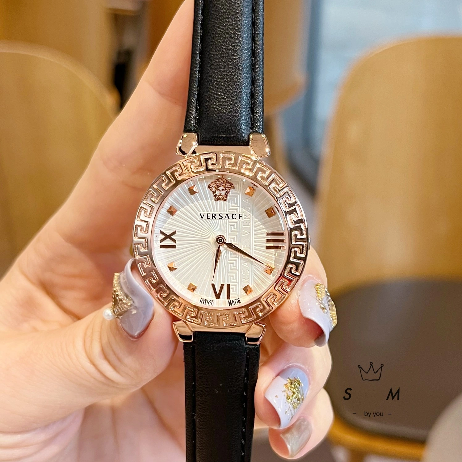 Breathable 856 Versace Watches For Women