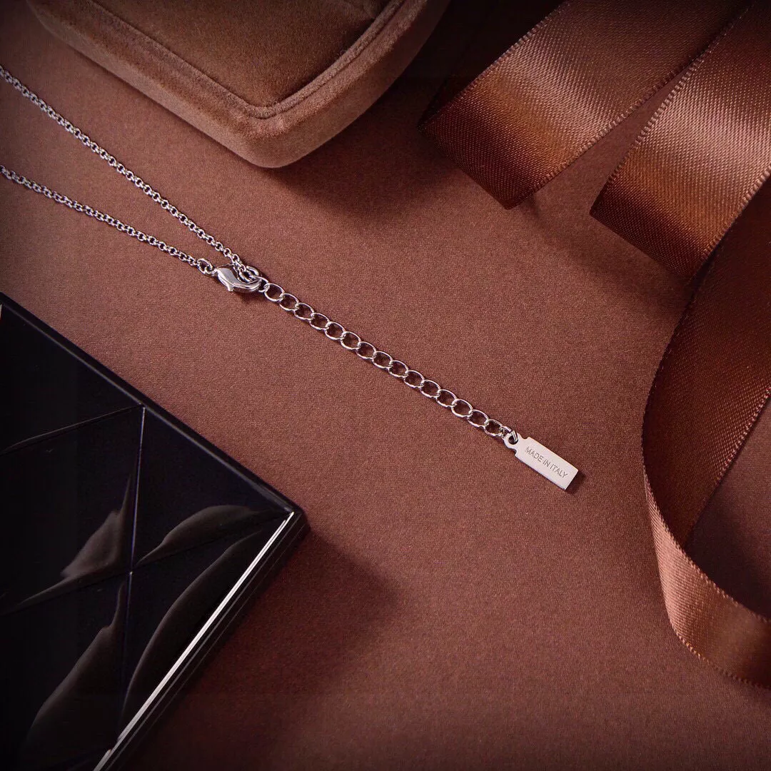 Breathable 8999 Salvatore Ferragamo Necklaces