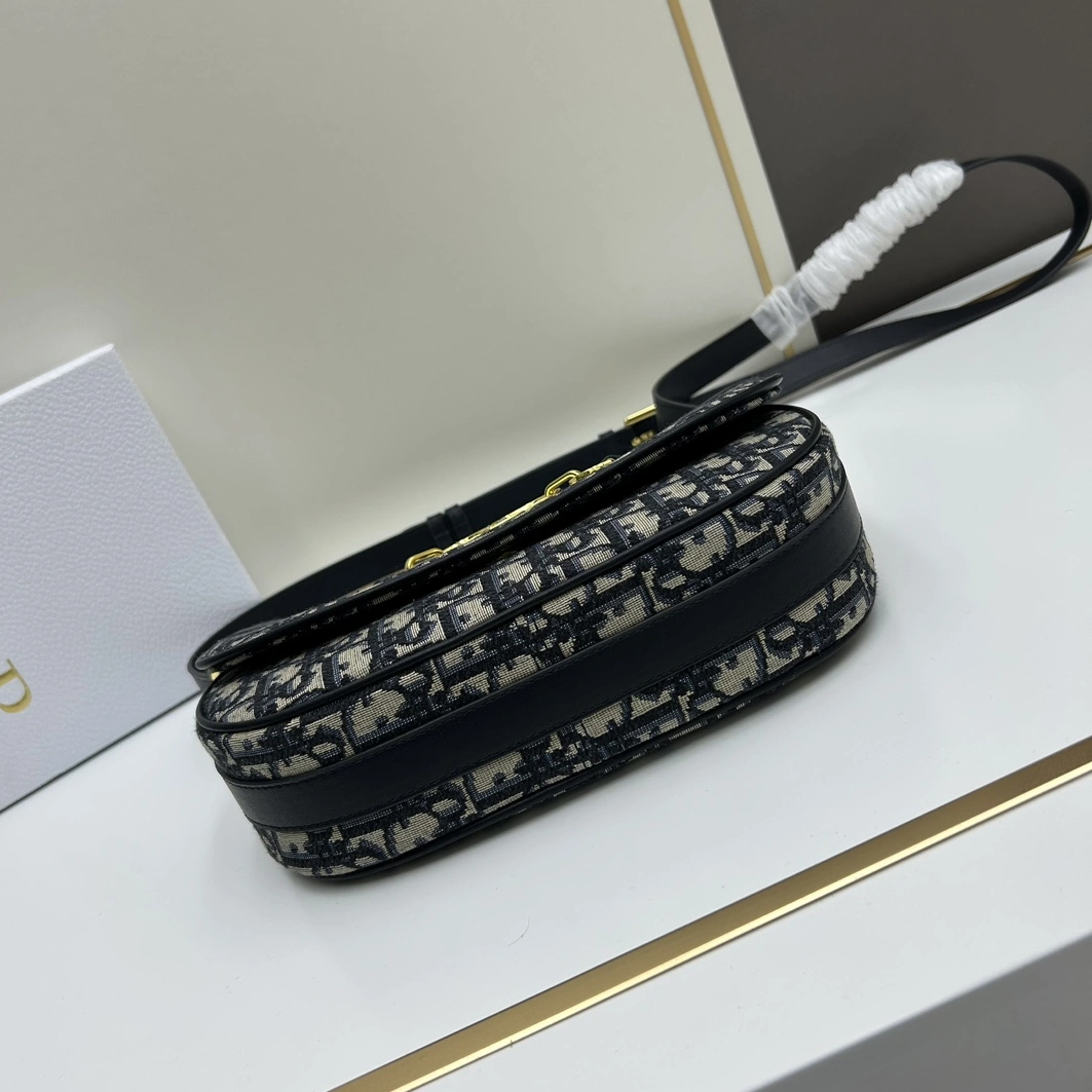 Breathable 9058 Christian Dior AAA Quality Messenger Bags For Women