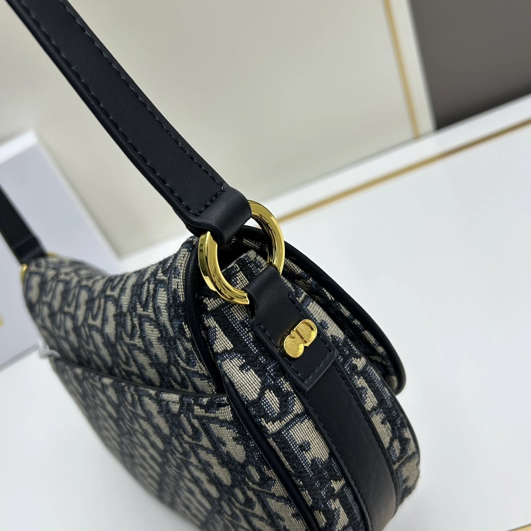 Breathable 9058 Christian Dior AAA Quality Messenger Bags For Women