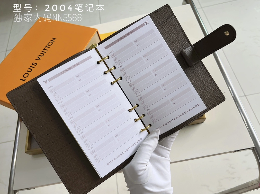 Breathable 9102 Louis Vuitton LV Card Case