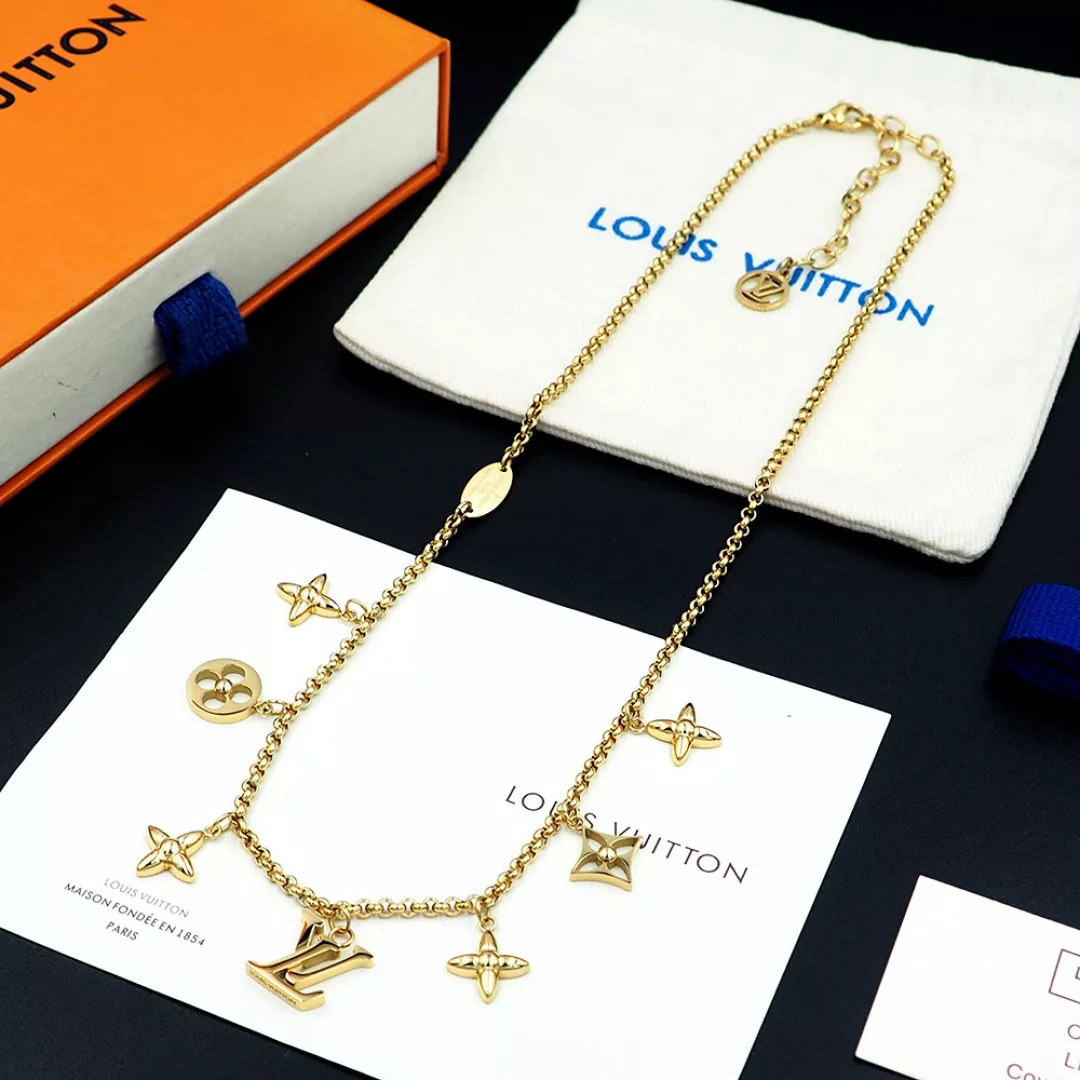 Breathable 9471 Louis Vuitton Necklaces
