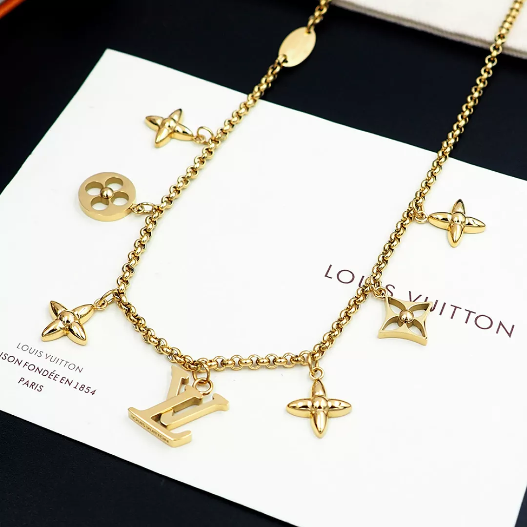 Breathable 9471 Louis Vuitton Necklaces