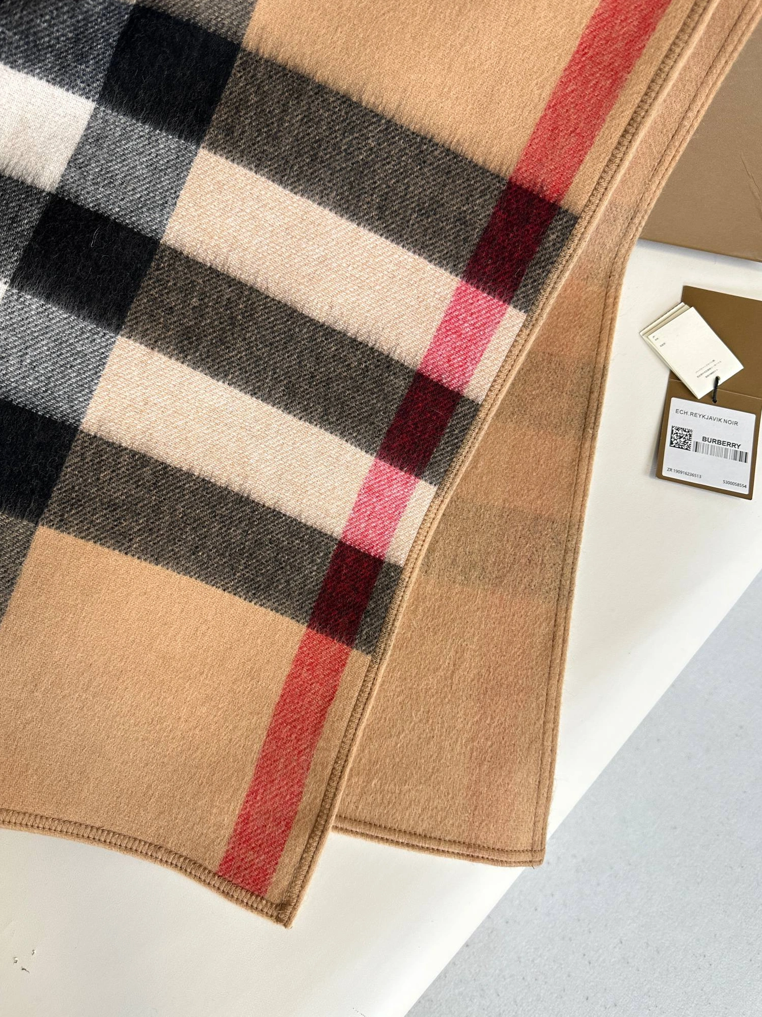 Breathable 9480 Burberry Poncho