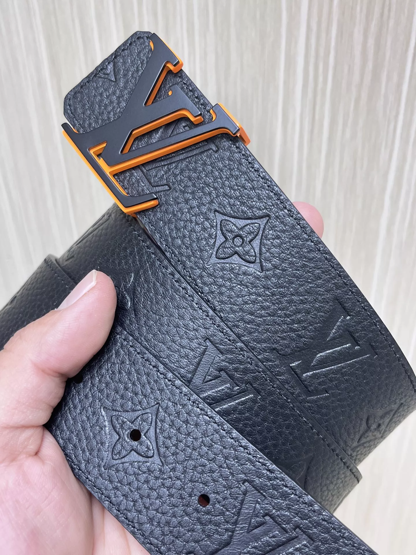 Breathable 9565 Louis Vuitton AAA Quality Belts In 4.0cm For Men