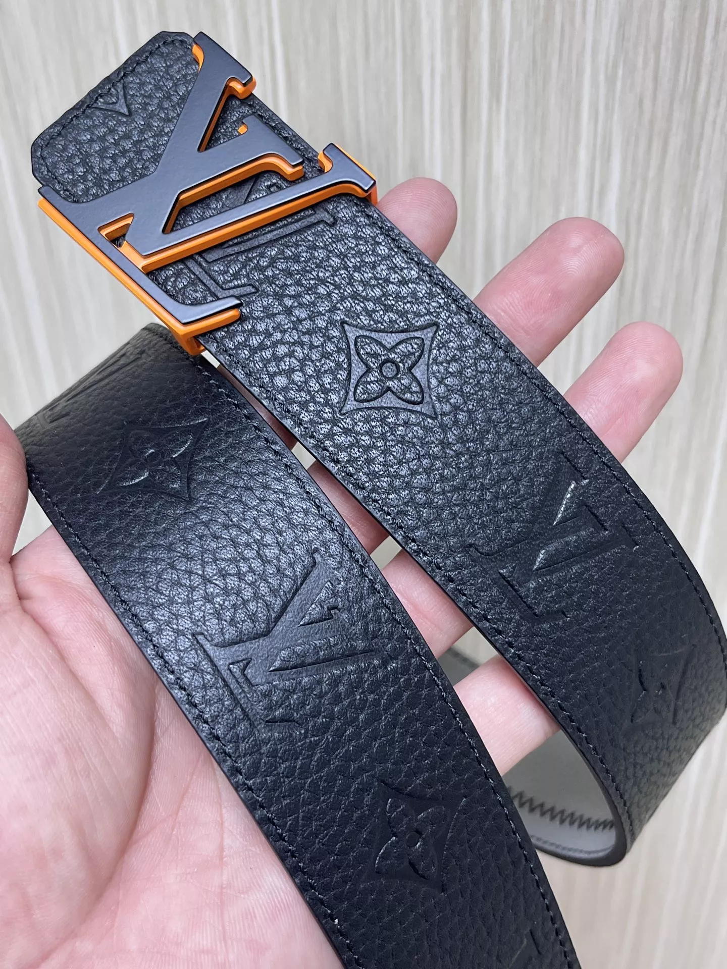Breathable 9565 Louis Vuitton AAA Quality Belts In 4.0cm For Men