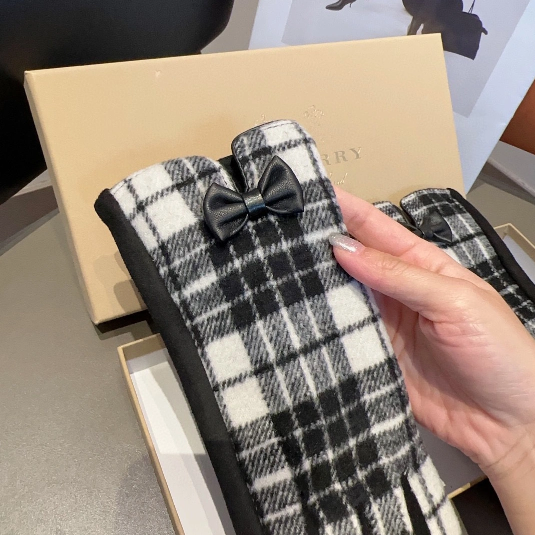 Breathable 9621 Burberry Gloves
