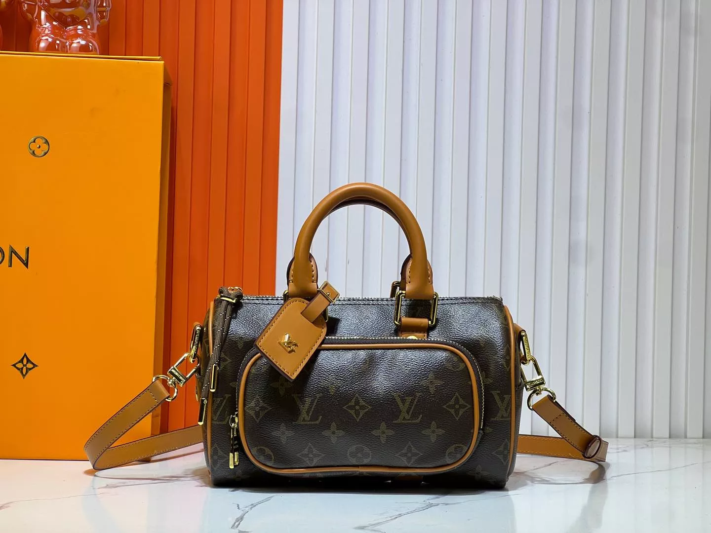 Breathable 9659 Louis Vuitton AAA Quality Handbags For Women