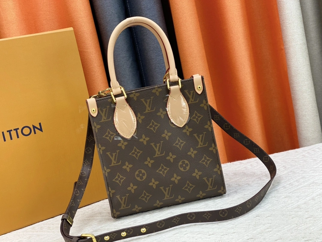 Breathable 9680 Louis Vuitton AAA Quality Handbags For Women