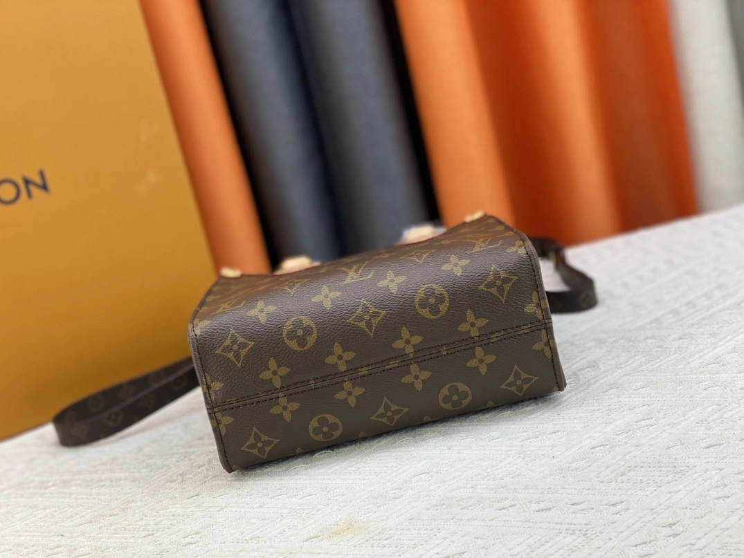 Breathable 9680 Louis Vuitton AAA Quality Handbags For Women