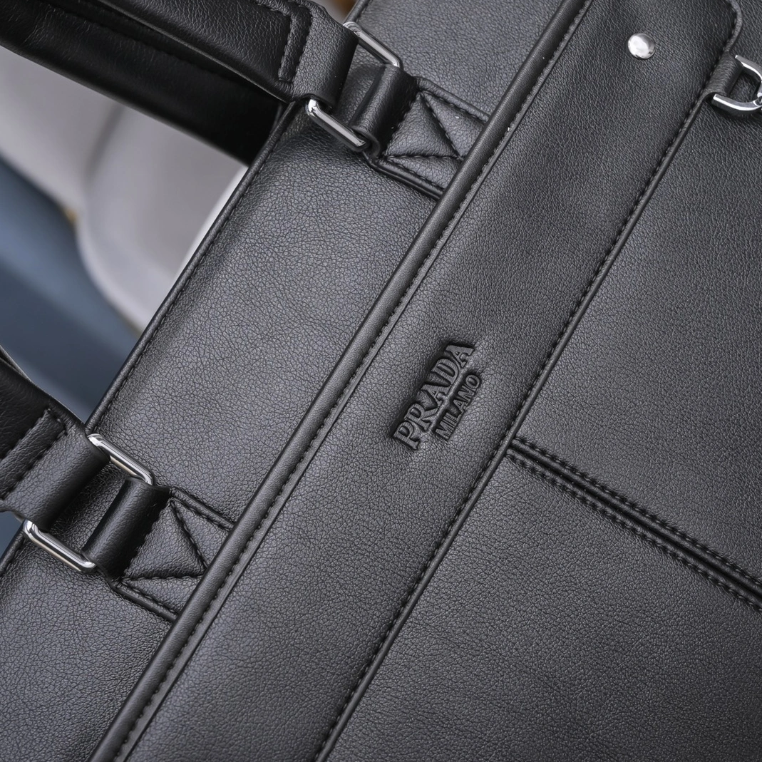 Breathable 9712 Prada AAA Man Handbags
