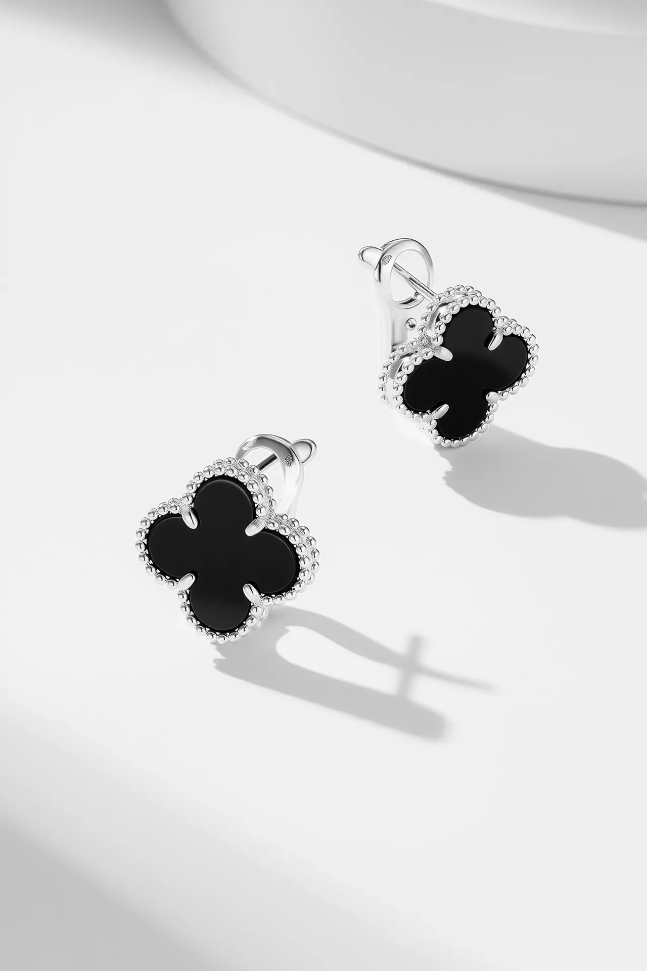 Breathable 9750 Van Cleef & Arpels Earrings For Women