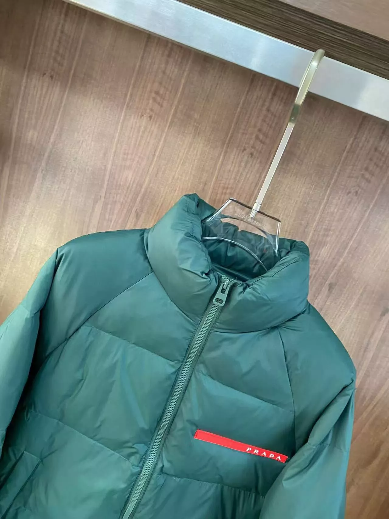 Breathable 9804 Prada Down Feather Coat Long Sleeved For Men